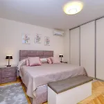 Rose Feriehus Zadar