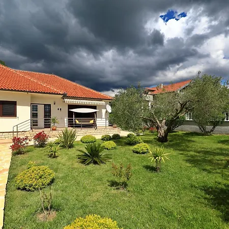 Rose Дом отдыха *